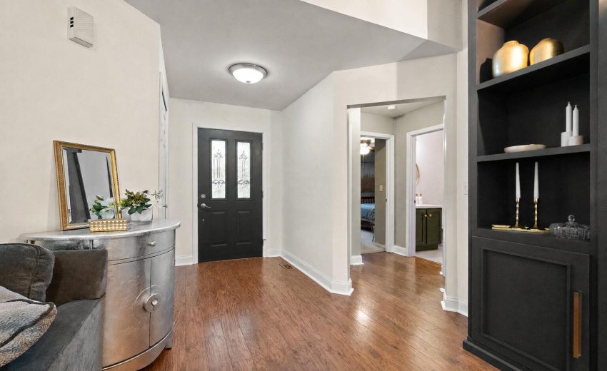 Front Entry Way