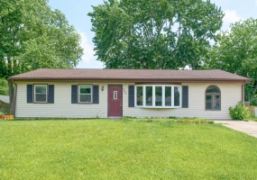 703 Dearborn Road, Valparaiso, Indiana, 3 Bedrooms Bedrooms, 8 Rooms Rooms,2 BathroomsBathrooms,Residential,For Sale,Dearborn,NRA843994