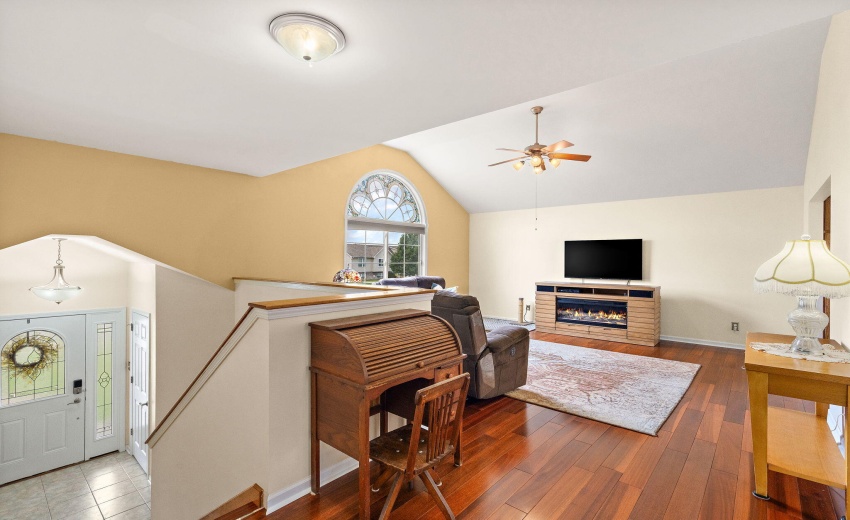 Living Room Upper