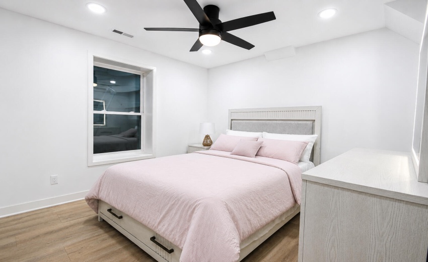 Bedroom - Downstairs