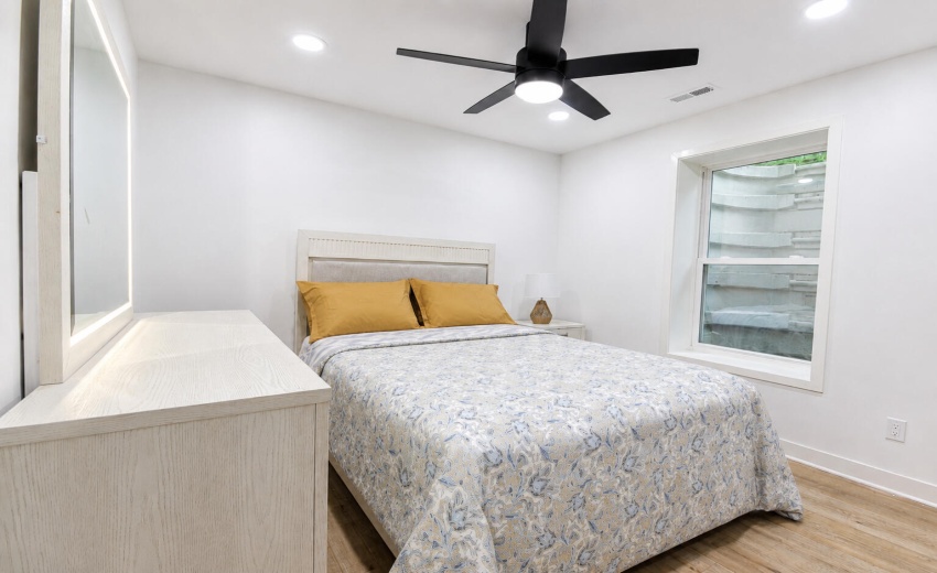 Bedroom - Downstairs