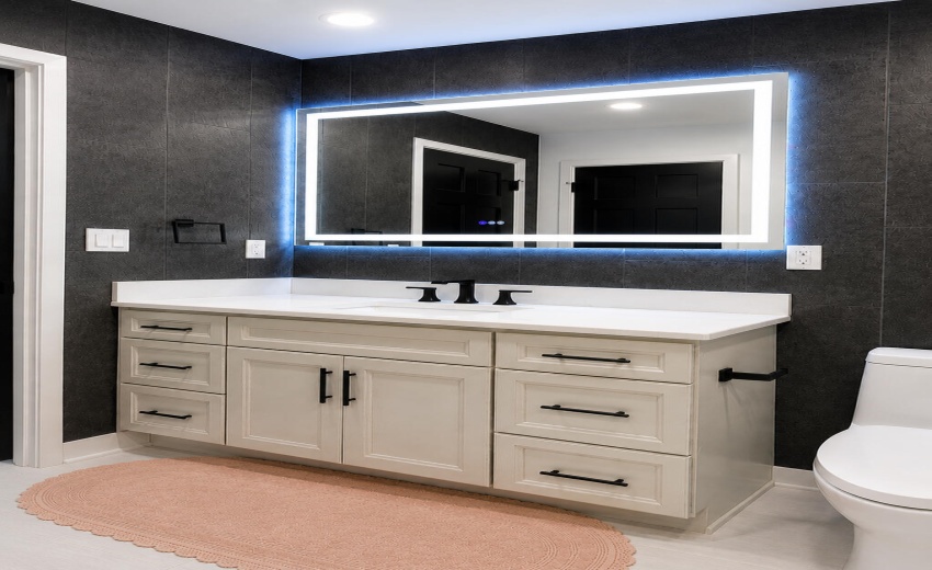 Bathroom - Upper