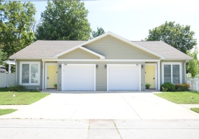701-703 College Avenue, Rensselaer, Indiana, 4 Bedrooms Bedrooms, 10 Rooms Rooms,2 BathroomsBathrooms,Residential Income,For Sale,College,NRA844081