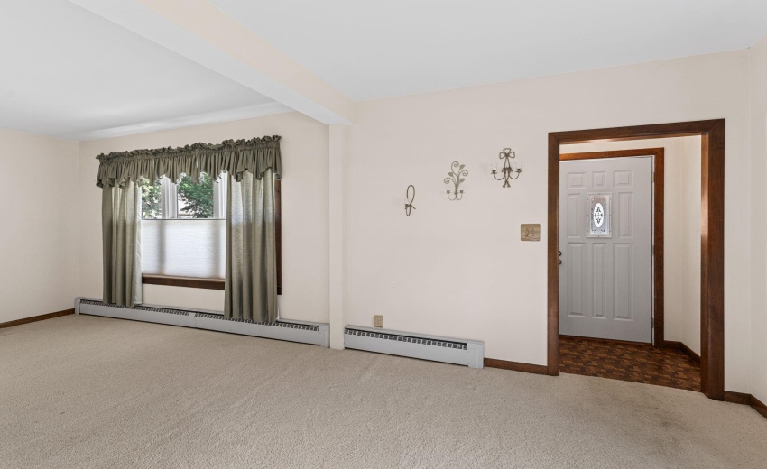 2-110 George St North Judson IN 46366 2