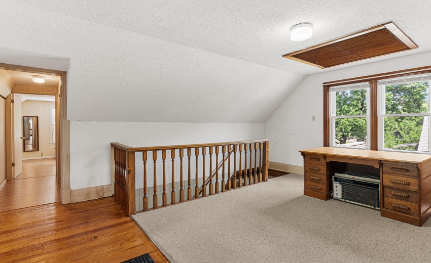 16-110 George St North Judson IN 46366 1