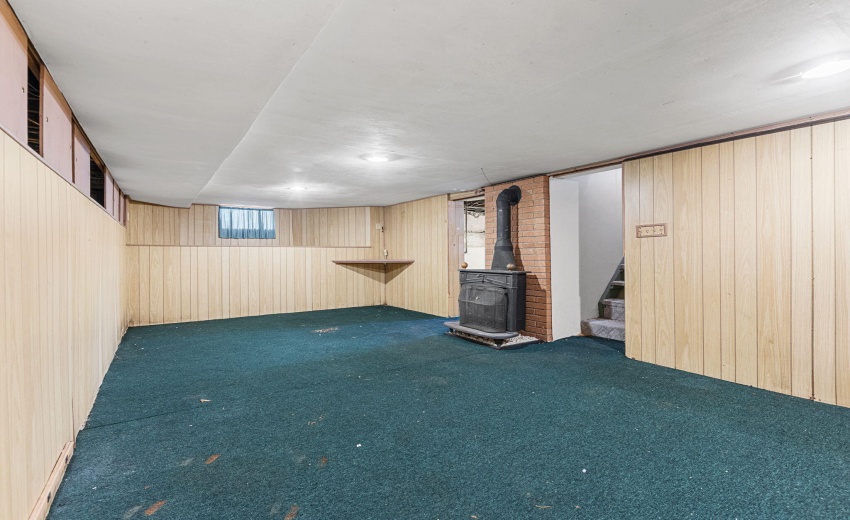 15-110 George St North Judson IN 46366 1