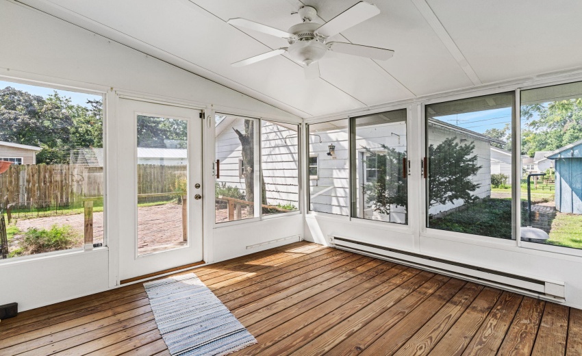 12-110 George St North Judson IN 46366 1