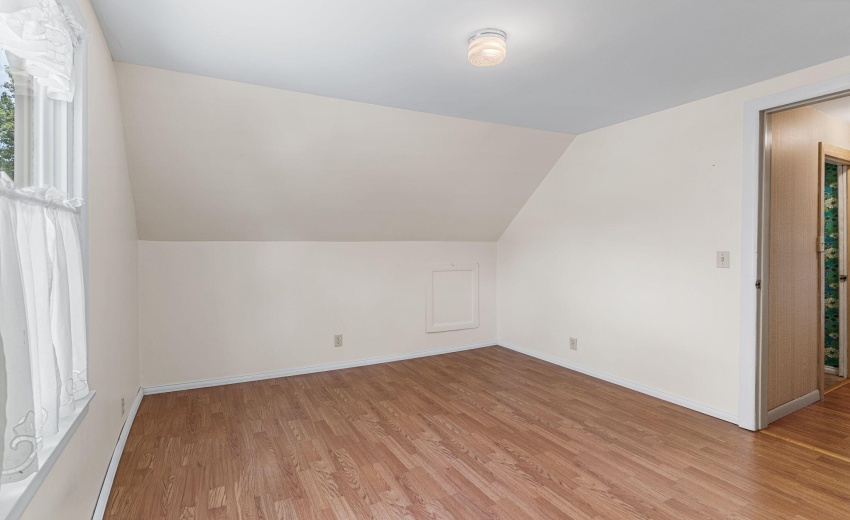 18-110 George St North Judson IN 46366 1