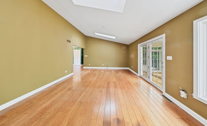 19-web-or-mls-1776-indian-boundary-rd