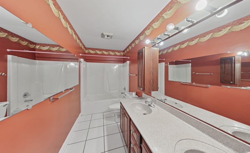 11-web-or-mls-1776-indian-boundary-rd
