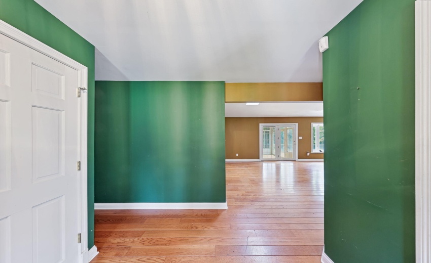 6-web-or-mls-1776-indian-boundary-rd