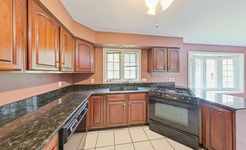 23-web-or-mls-1776-indian-boundary-rd
