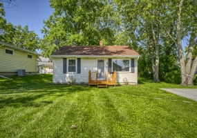 521 Sheridan Street, Crown Point, Indiana, 2 Bedrooms Bedrooms, 4 Rooms Rooms,1 BathroomBathrooms,Residential,For Sale,Sheridan,NRA844196