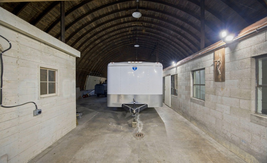 56-web-or-mls-827 W Clark St-73