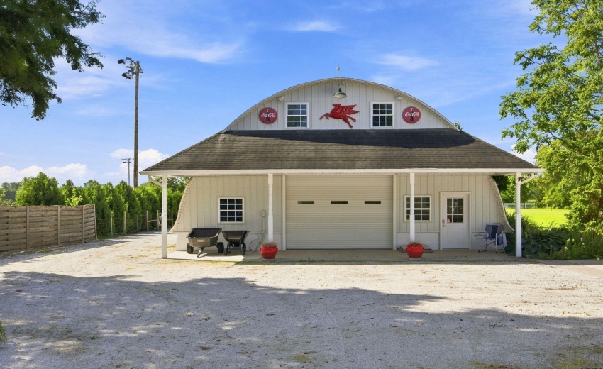 55-web-or-mls-827 W Clark St-67