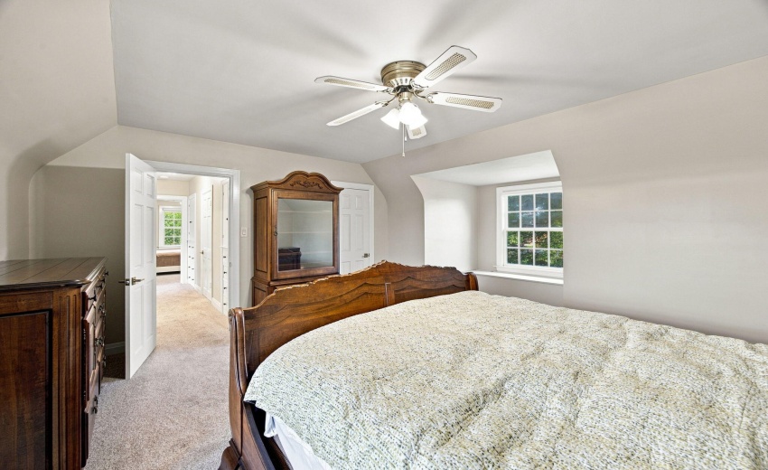 Upper Bedroom
