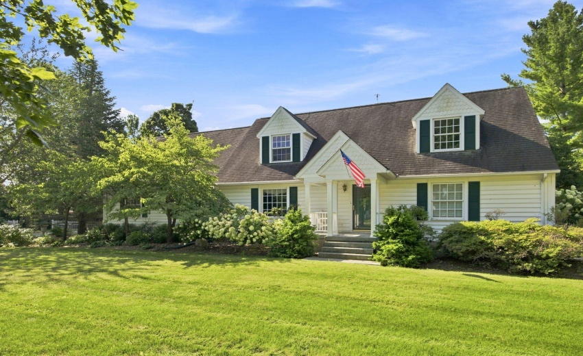 2-web-or-mls-827 W Clark St-64