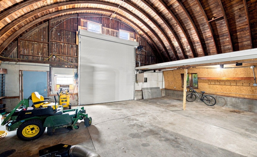 57-web-or-mls-827 W Clark St-74