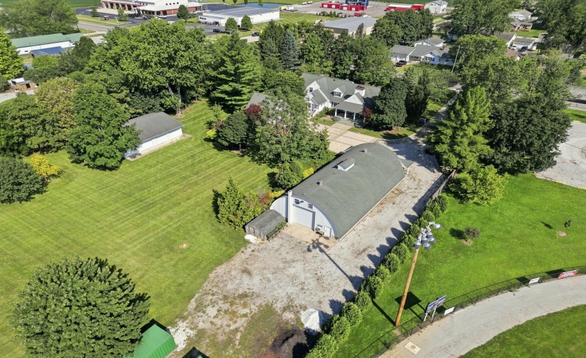 74-web-or-mls-827 W Clark St-9