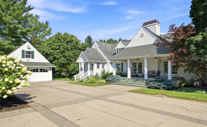 Back view, Veranda, 2 Car Garage