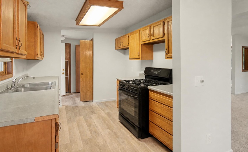 Kitchen 1-1