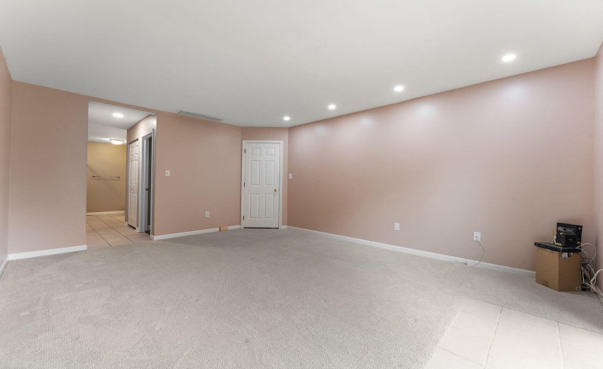 1738 Wedgewood Court