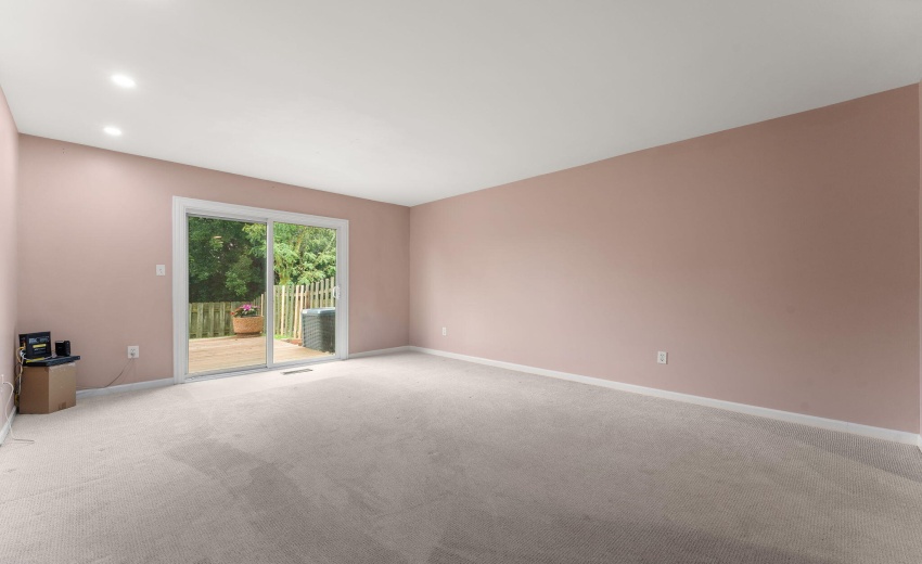 1738 Wedgewood Court