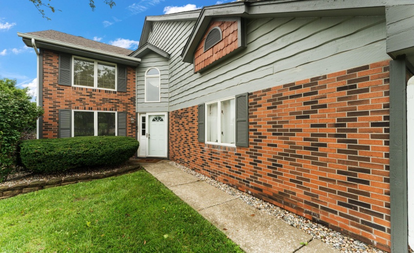 1738 Wedgewood Court