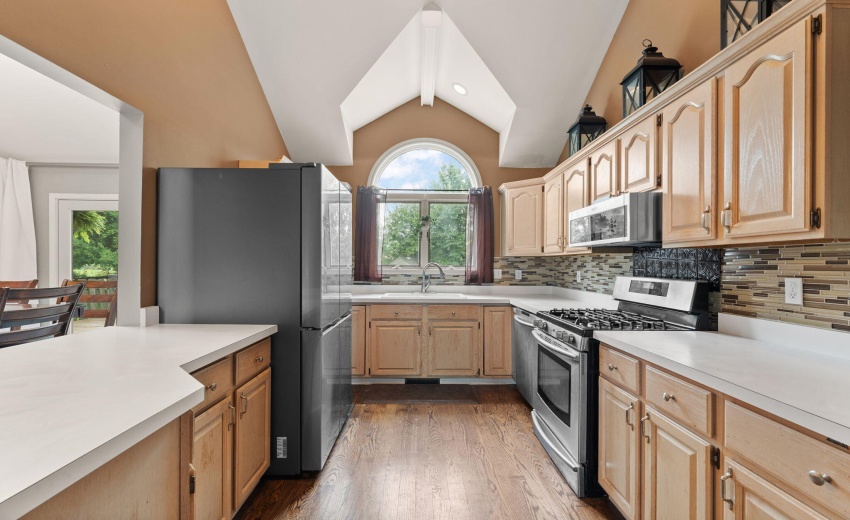 1738 Wedgewood Court