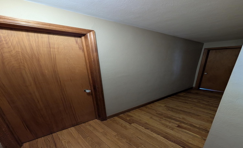 Bedroom 2 & 3 Hallway