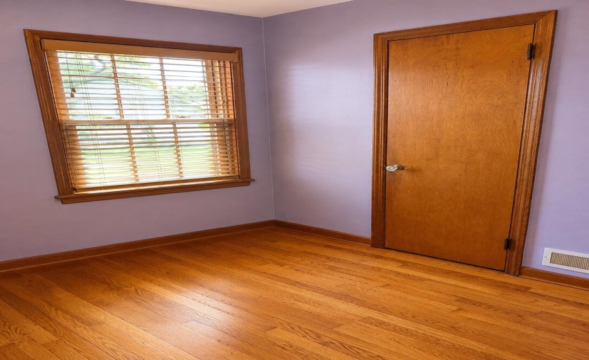 Downstairs bedroom 4-3
