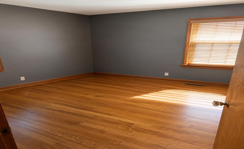 Downstairs bedroom 5-1