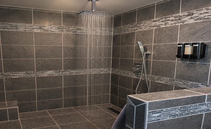 Downstairs bathroom -2