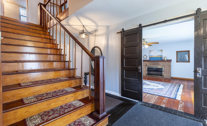 604 E 213th St-21 inter stair and open d