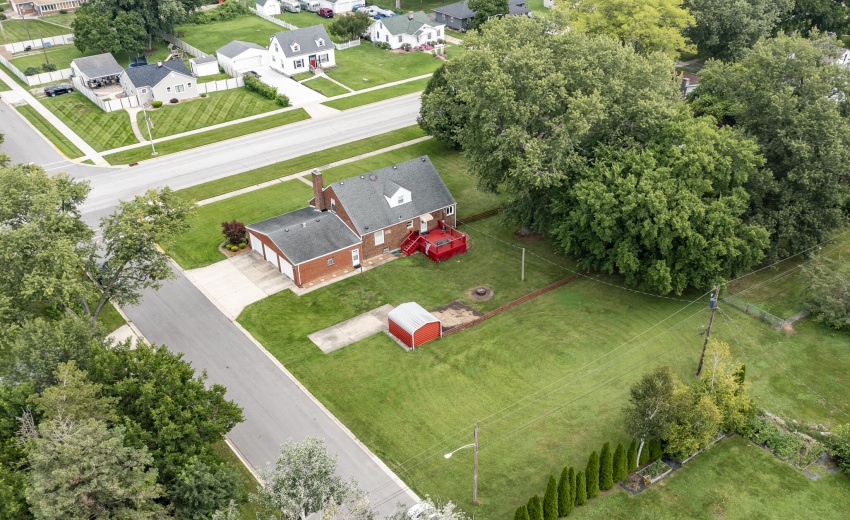 604 E 213th St-52 drone backyard
