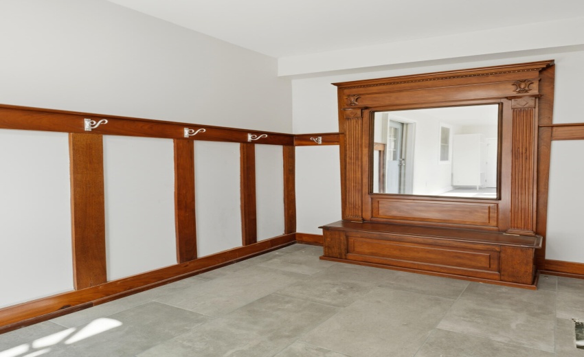 Enclosed porch