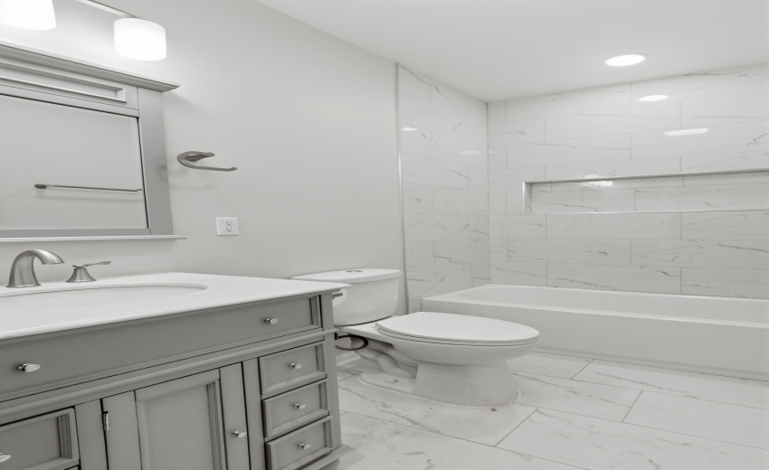Main Floor Bath