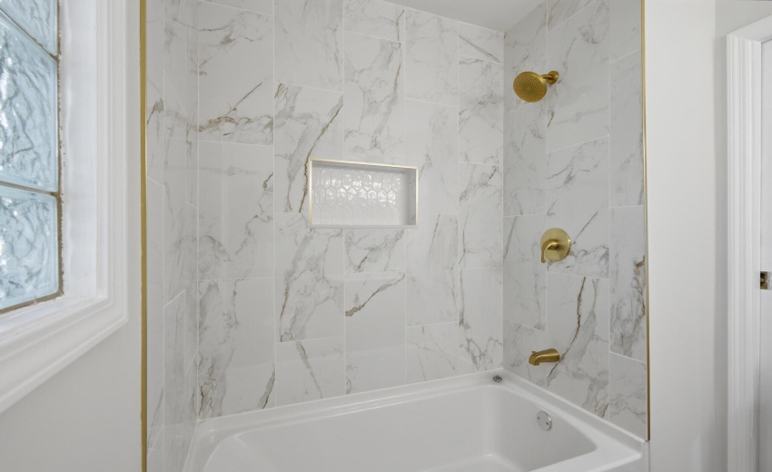 018_Bathroom