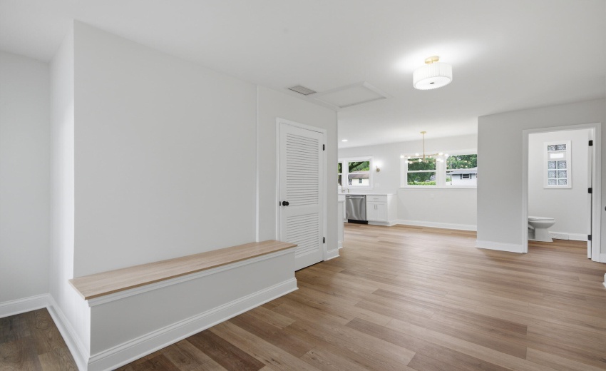 034_Entryway