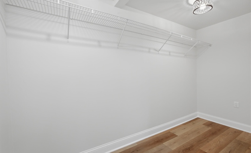 032_Closet