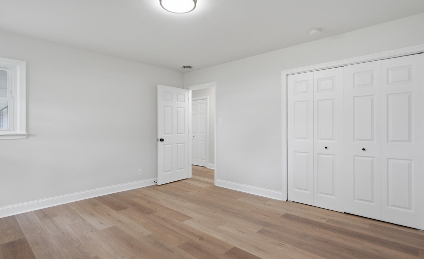 021_Bedroom