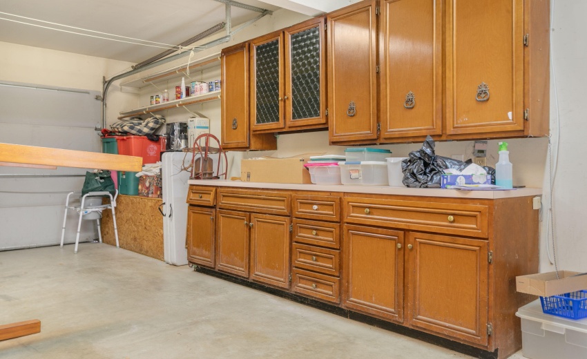 Attached Garage-Interior