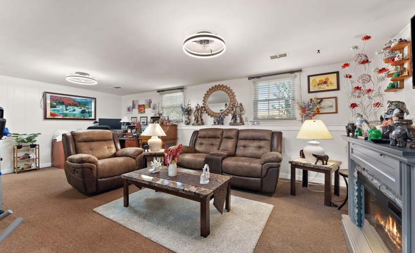 303 Minter Drive-Griffith