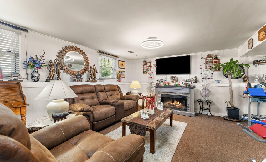 303 Minter Drive-Griffith