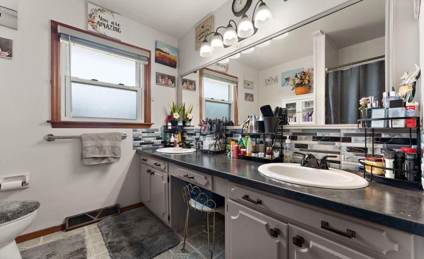 303 Minter Drive-Griffith