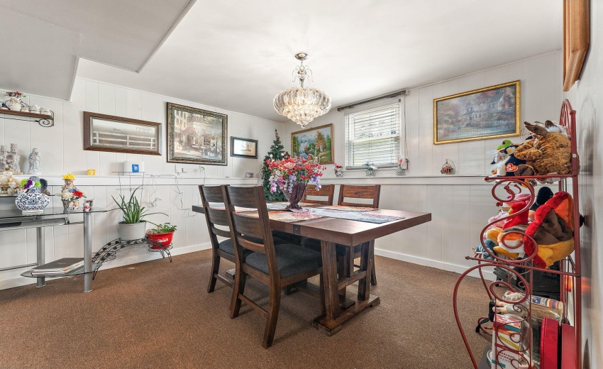 303 Minter Drive-Griffith