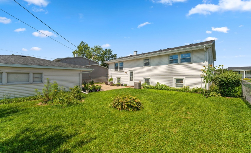 303 Minter Drive-Griffith