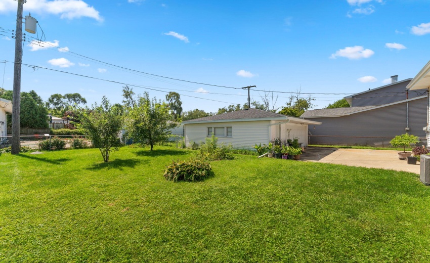 303 Minter Drive-Griffith