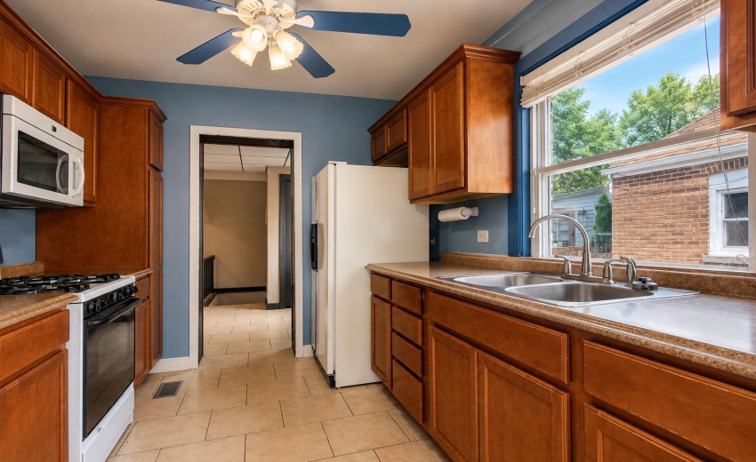 636 Union Ave Chicago Heights, IL 2
