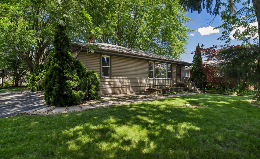 3-web-or-mls-Columbia Ave-S1606-002
